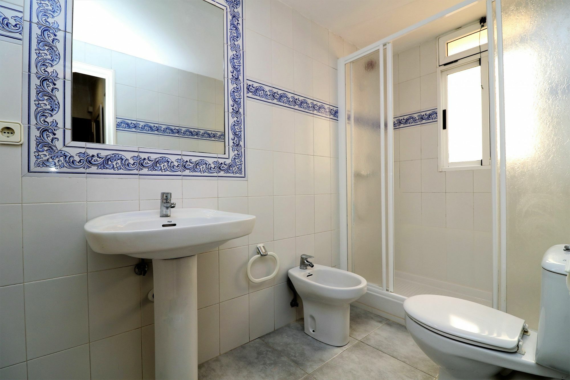 Tugar 1-2 Apartment เบนิดอร์ม ภายนอก รูปภาพ